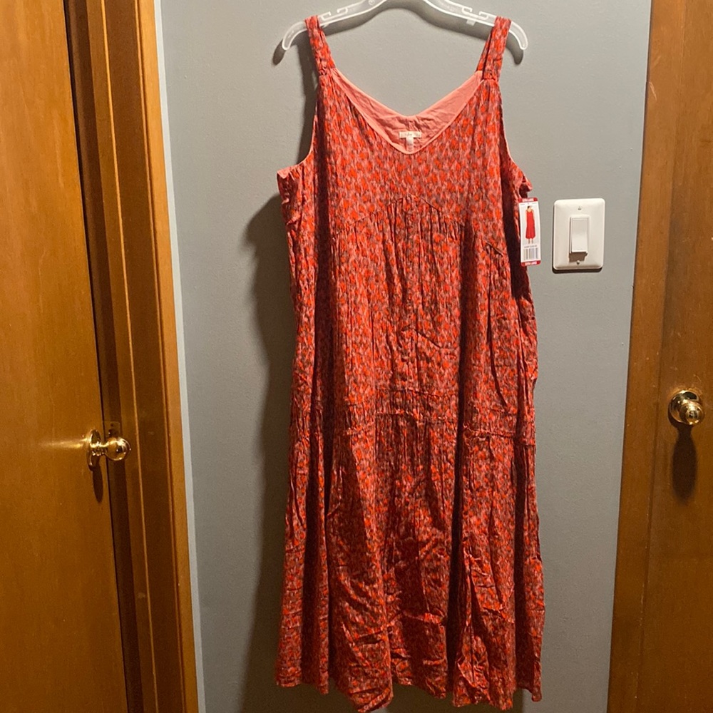 BRAND NEW WOMAN’S MAXI DRESS SIZE X-LARGE! NWT! SMOKE FREE HOME!